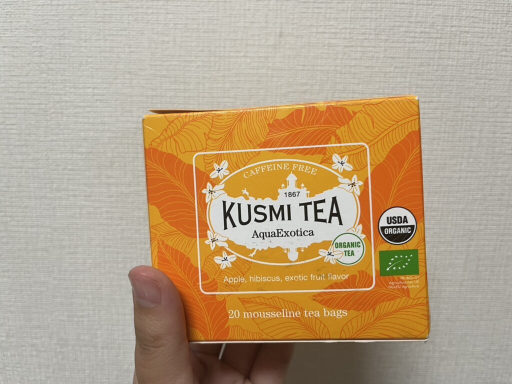 パリの紅茶店、KUSMI TEAのオレンジのパッケージ